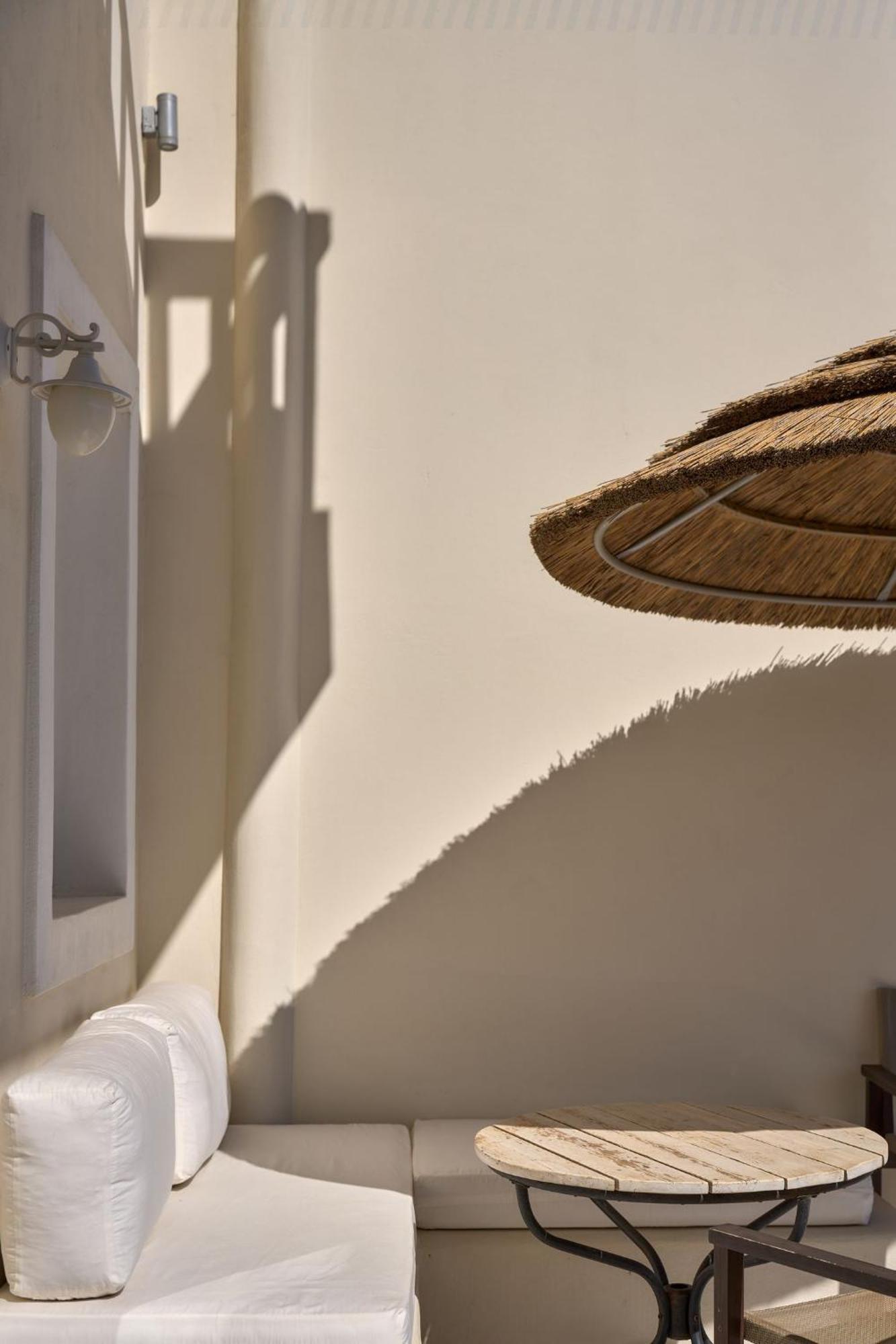 Althea Boutique Hotel - Adults Only อาโมปี ภายนอก รูปภาพ